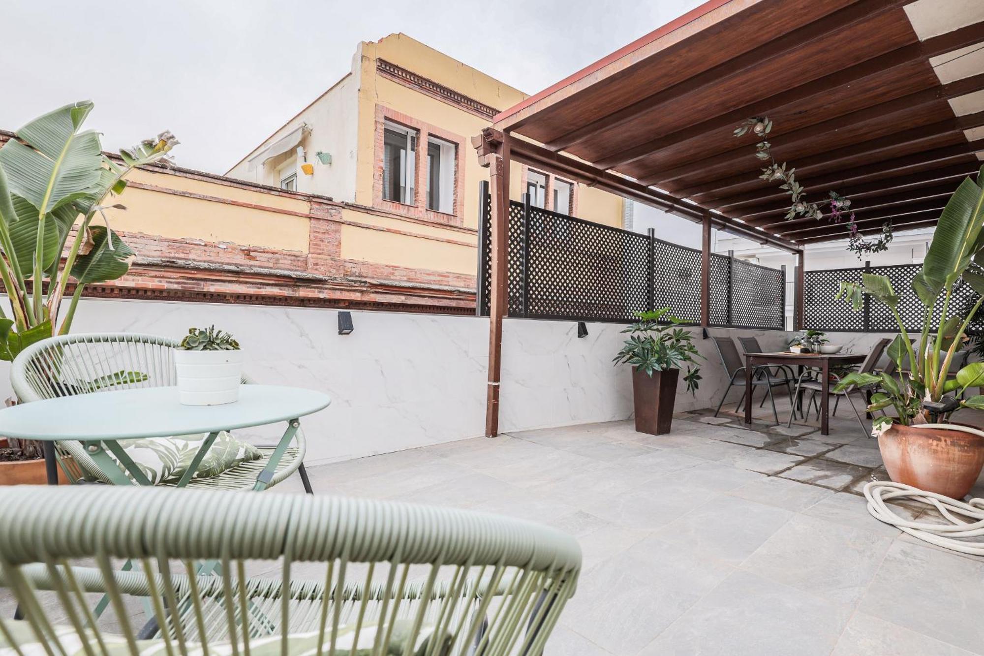 Fantastico Atico 2 Hab Y Gran Terraza Privada Apartment Seville Exterior photo