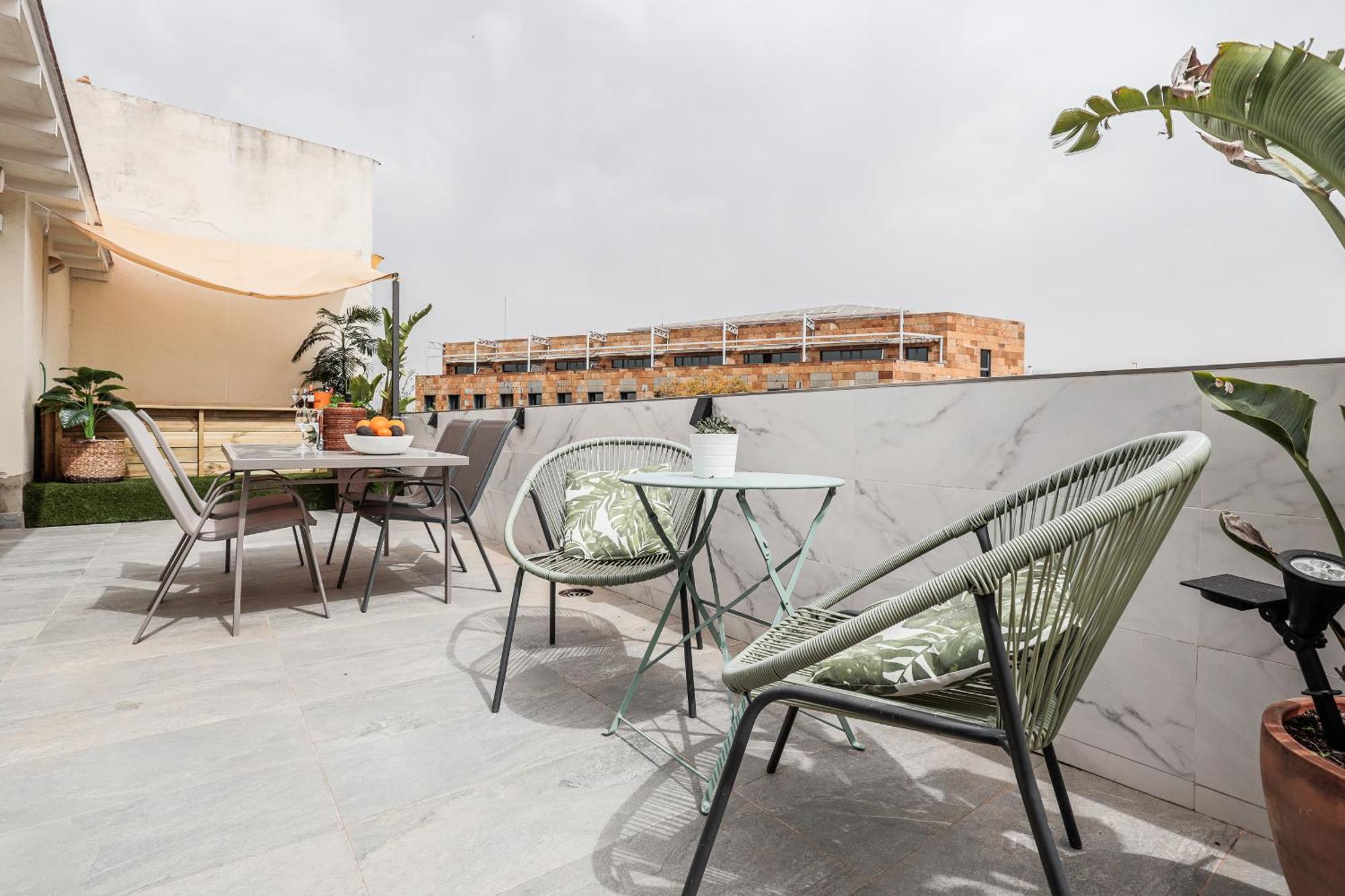 Fantastico Atico 2 Hab Y Gran Terraza Privada Apartment Seville Exterior photo